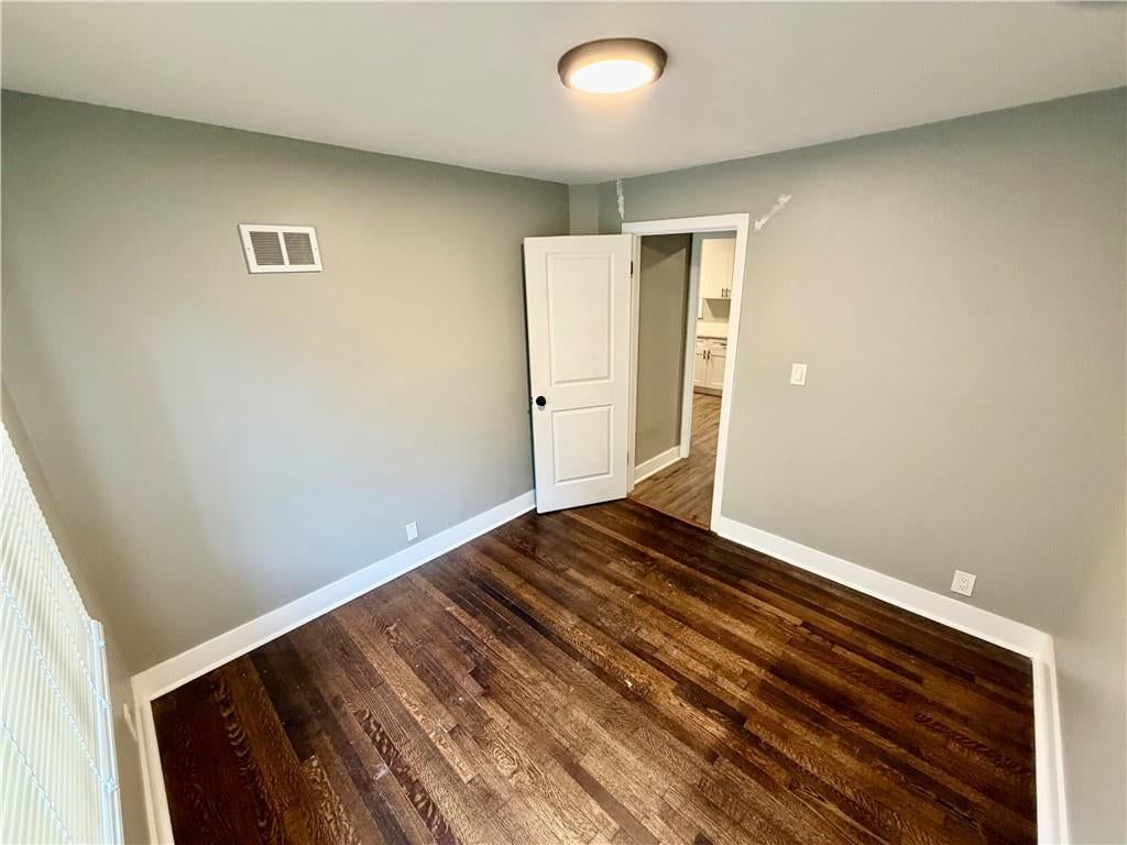 7606 Ward Parkway — photo 13