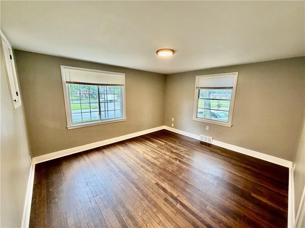 7606 Ward Parkway — photo 14
