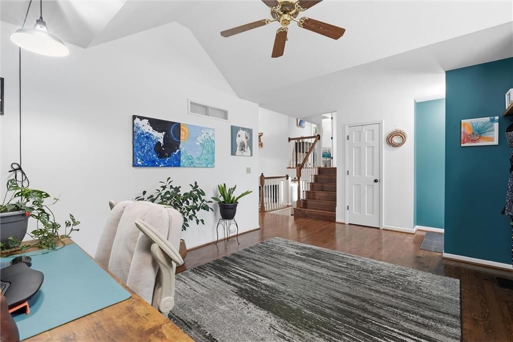 Photo 8 of 45 - 1104 Regency Drive, Kearney, MO 64060