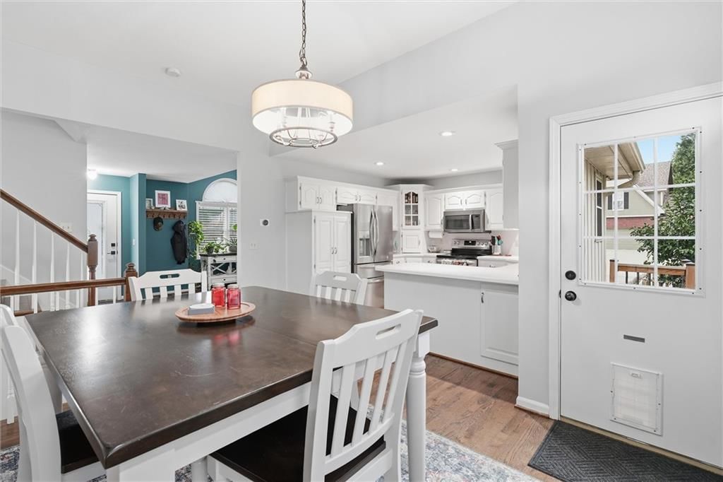 Photo 16 of 45 - 1104 Regency Drive, Kearney, MO 64060