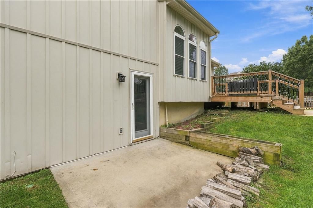 Photo 35 of 45 - 1104 Regency Drive, Kearney, MO 64060