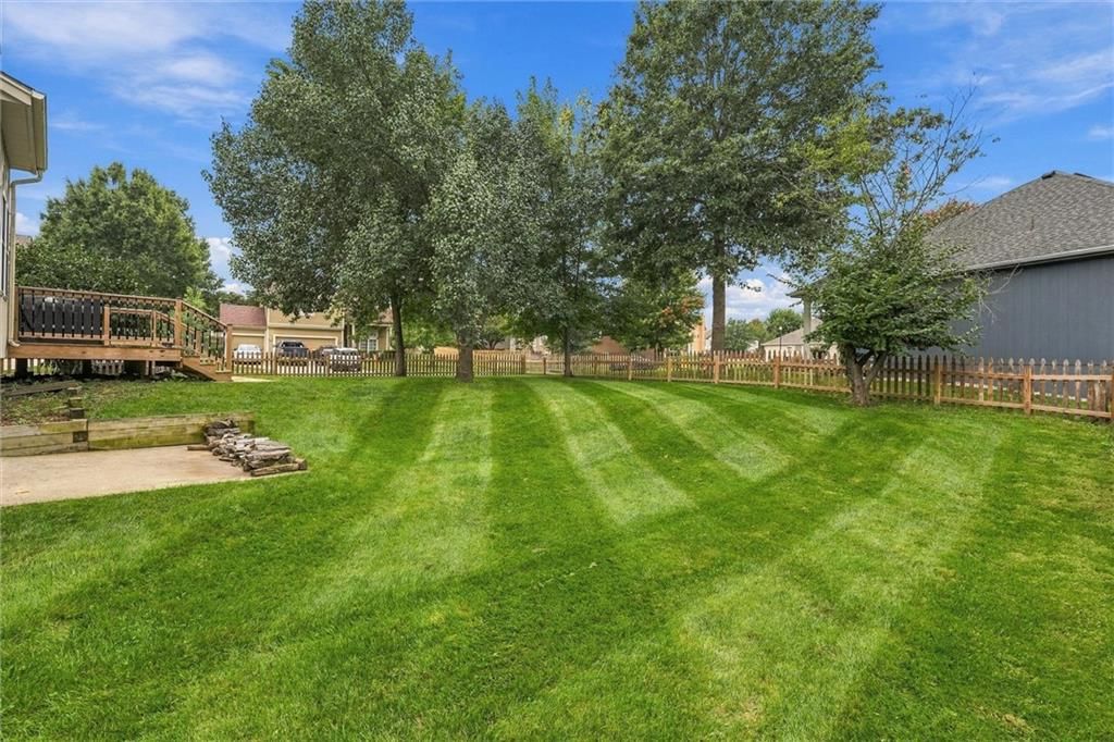 Photo 37 of 45 - 1104 Regency Drive, Kearney, MO 64060