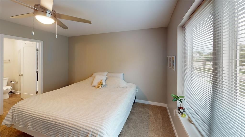 Photo 26 of 33 - 2355 E 27th Street, Kansas City, MO 64109