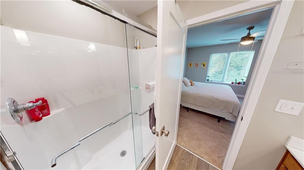 Photo 21 of 33 - 2355 E 27th Street, Kansas City, MO 64109