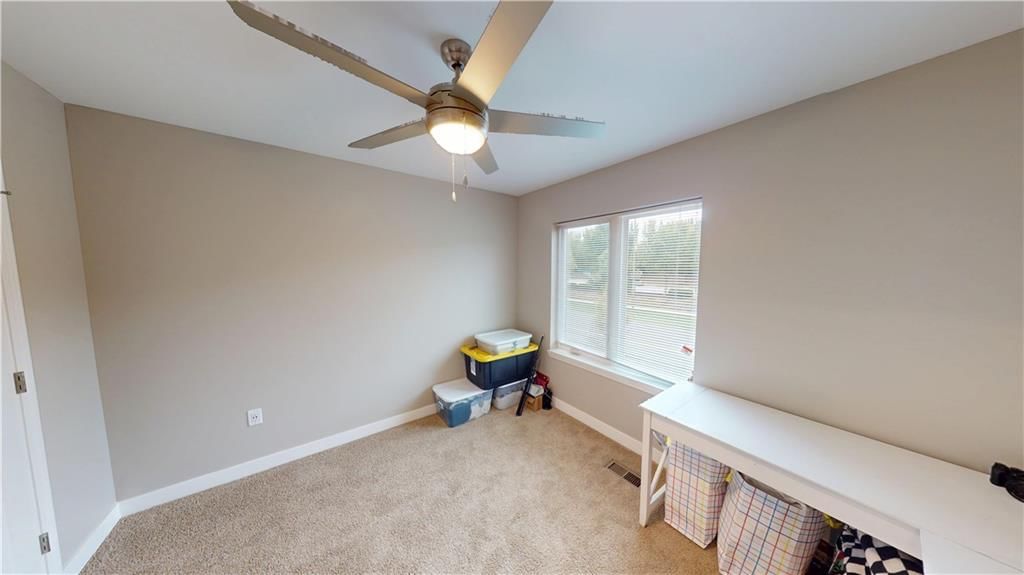 Photo 14 of 33 - 2355 E 27th Street, Kansas City, MO 64109