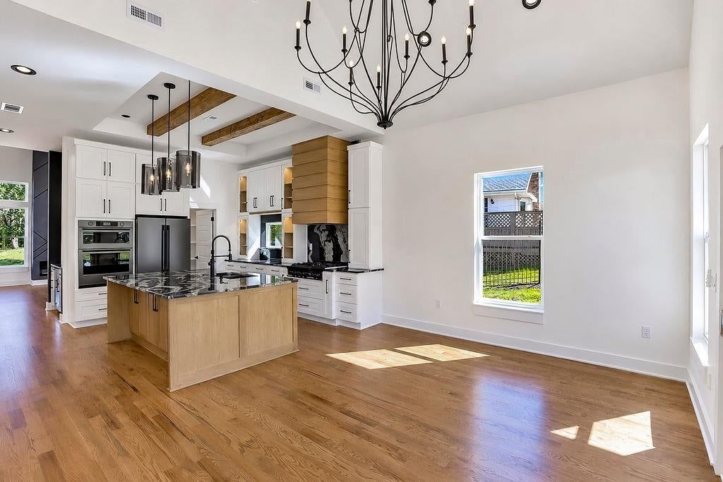 Photo 8 of 49 - 2738 N 86th Terrace, Kansas City, KS 66109