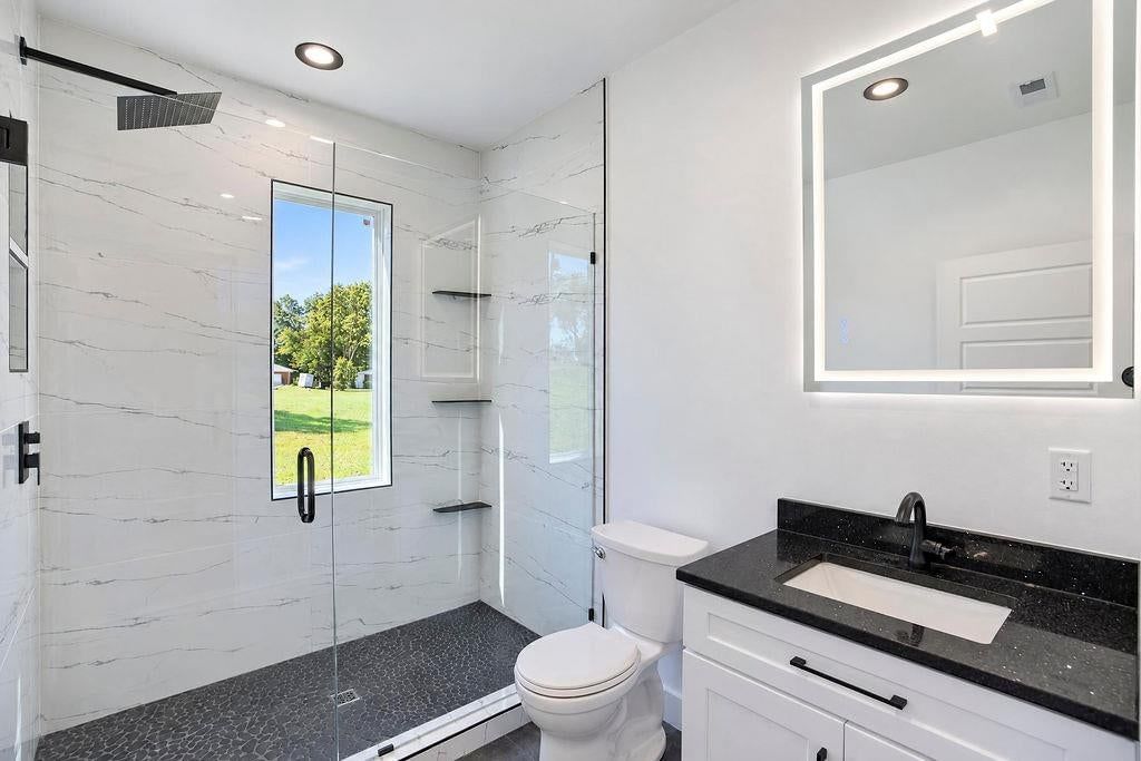 Photo 30 of 49 - 2738 N 86th Terrace, Kansas City, KS 66109
