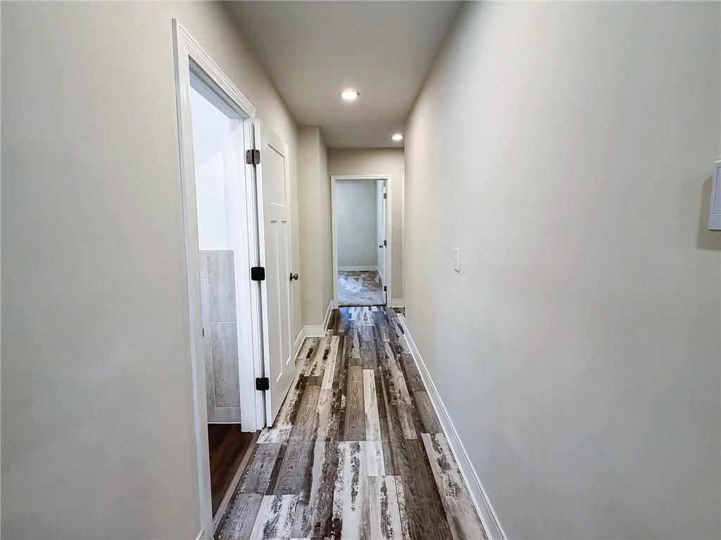 1033 Tenny Avenue — photo 8