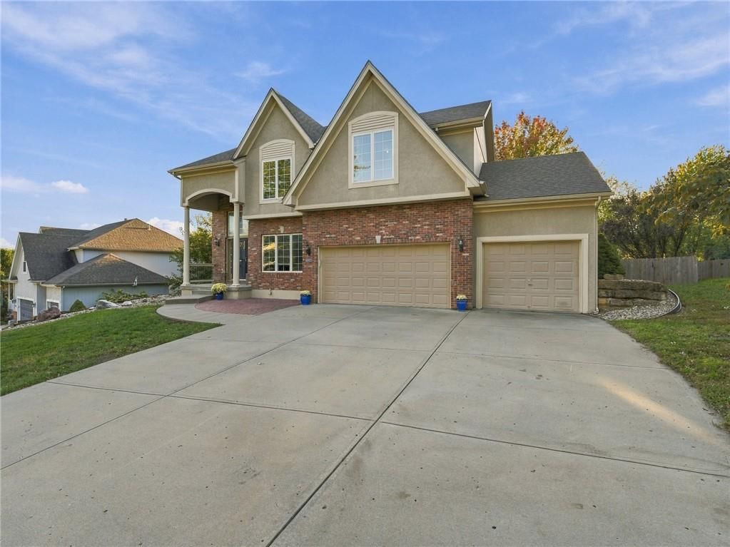 9216 N Manning Avenue, Kansas City, MO: listing photo 3