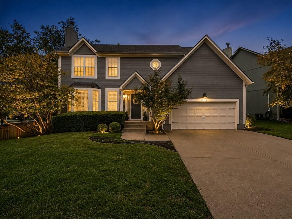 15146 W 153 Terrace, Olathe, KS: listing photo 2