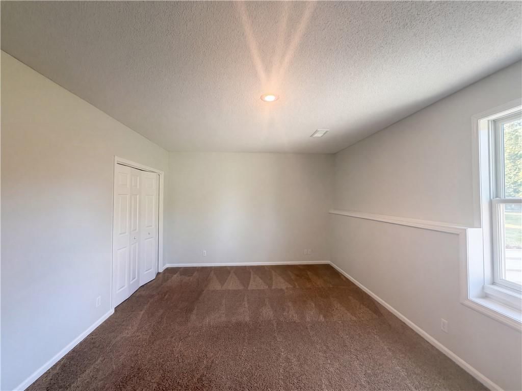 Photo 16 of 22 - 7825 W 143rd Place, Overland Park, KS 66223