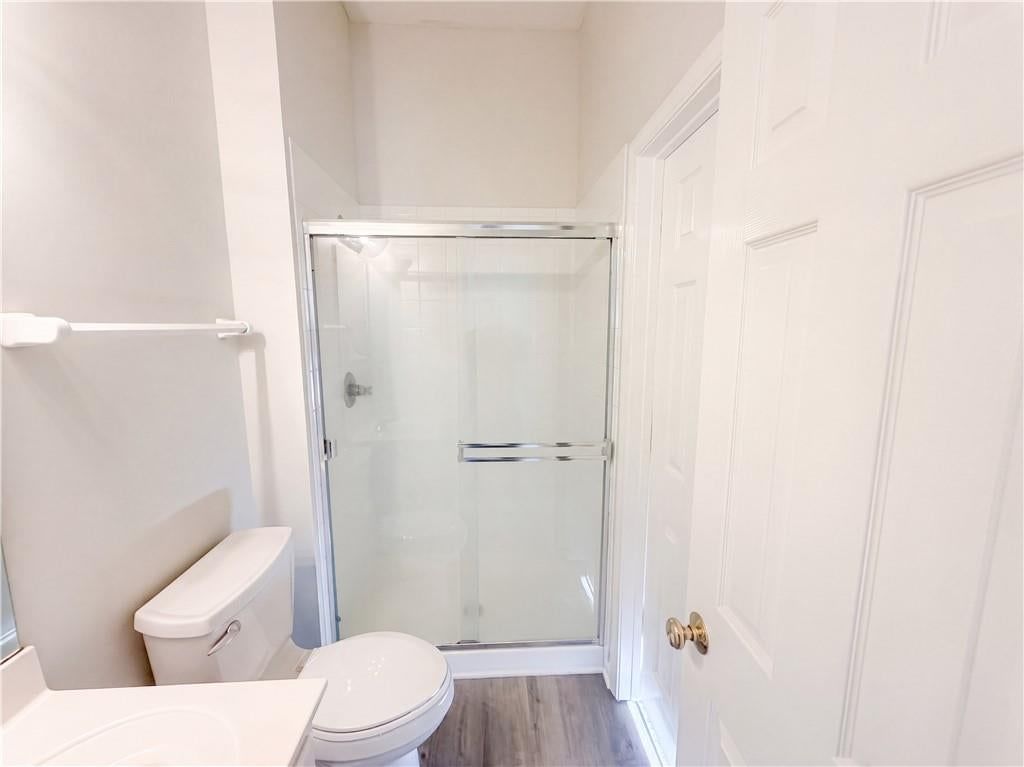 Photo 18 of 22 - 7825 W 143rd Place, Overland Park, KS 66223