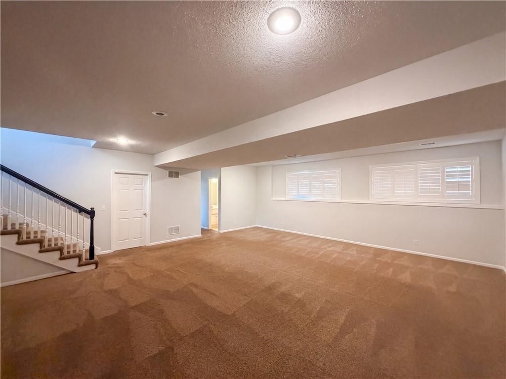 Photo 20 of 22 - 7825 W 143rd Place, Overland Park, KS 66223