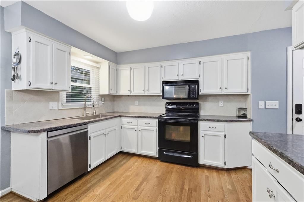 10246 Hauser Street — photo 17
