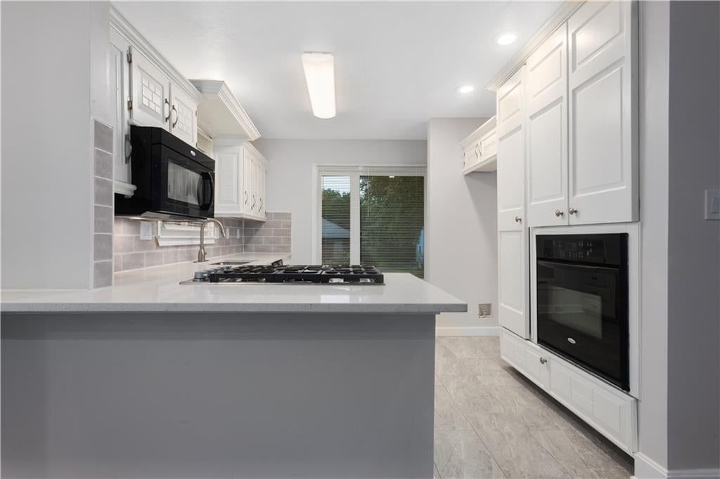 12816 WINCHESTER Avenue — photo 5