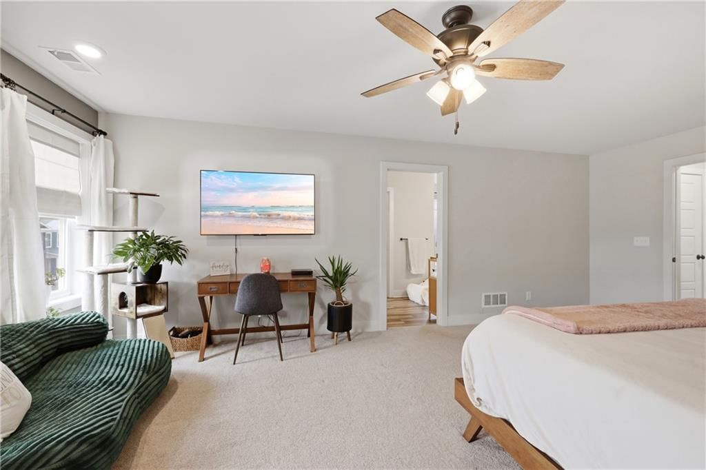Photo 14 of 42 - 23510 E 11th Terrace S, Independence, MO 64056
