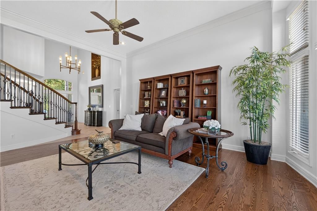 Photo 12 of 76 - 13816 Horton Drive, Overland Park, KS 66223