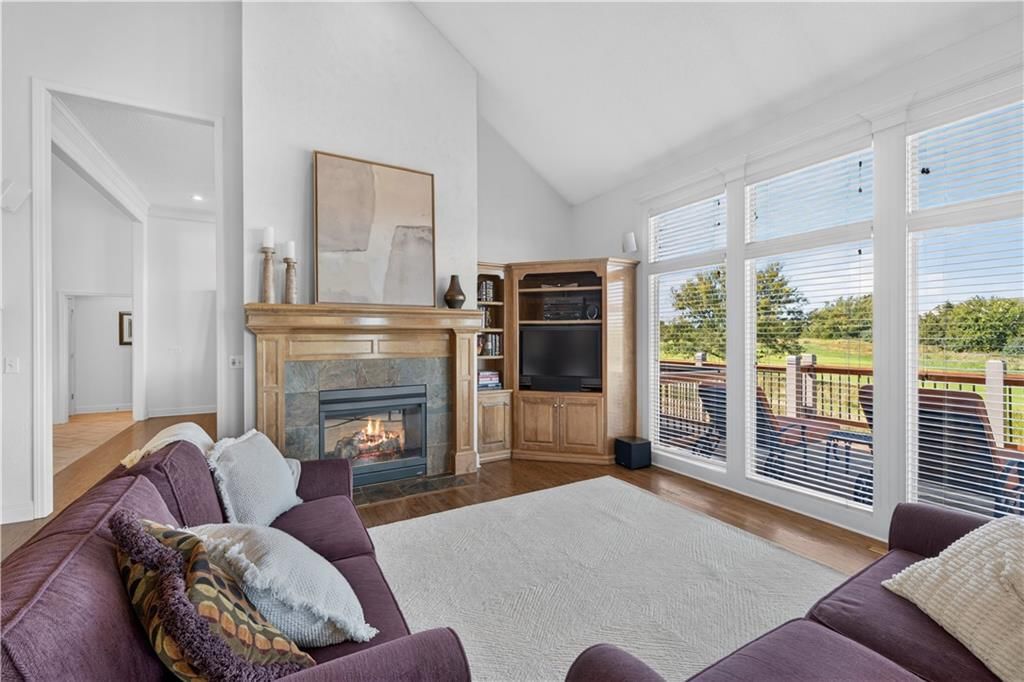 Photo 14 of 76 - 13816 Horton Drive, Overland Park, KS 66223