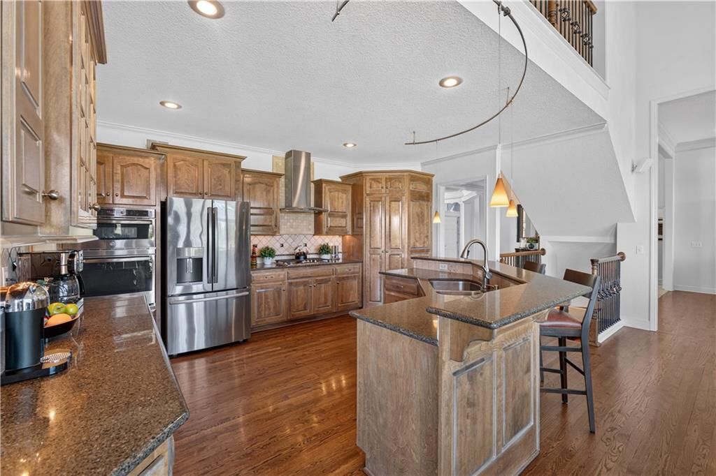 Photo 21 of 76 - 13816 Horton Drive, Overland Park, KS 66223