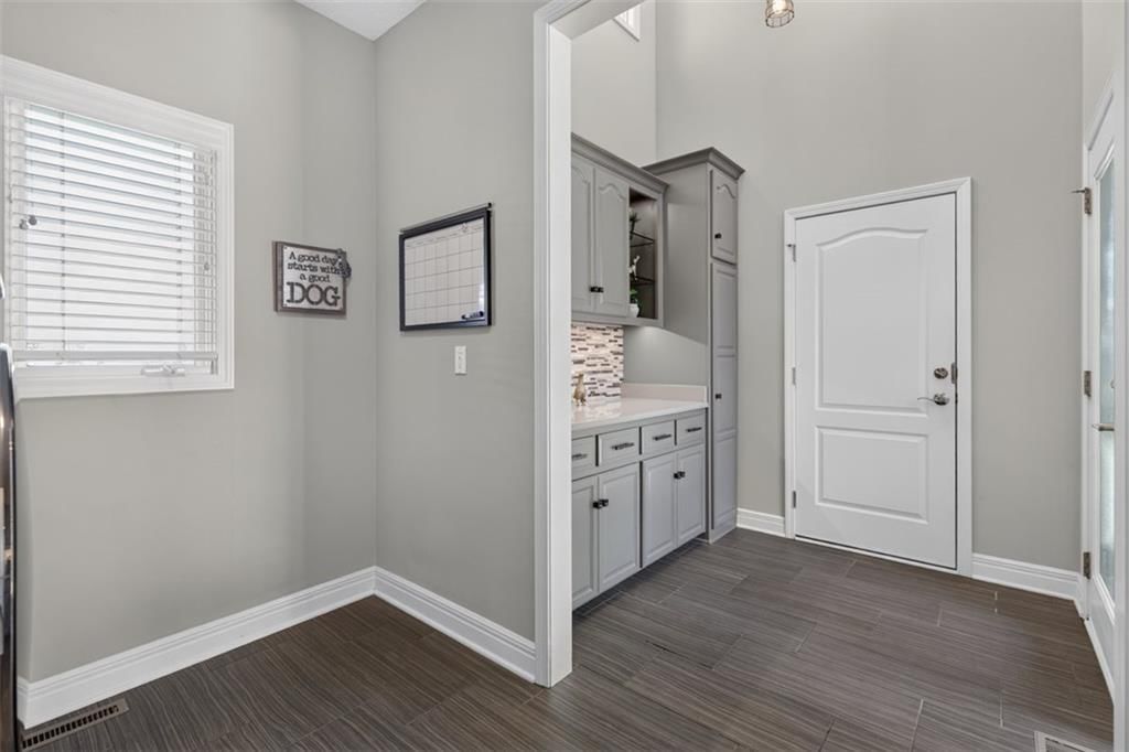 Photo 27 of 76 - 13816 Horton Drive, Overland Park, KS 66223