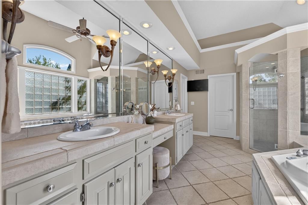 Photo 29 of 76 - 13816 Horton Drive, Overland Park, KS 66223