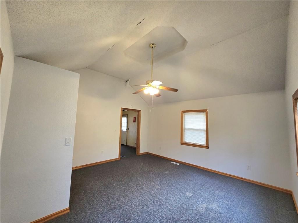 11514 E 15th Street — photo 7