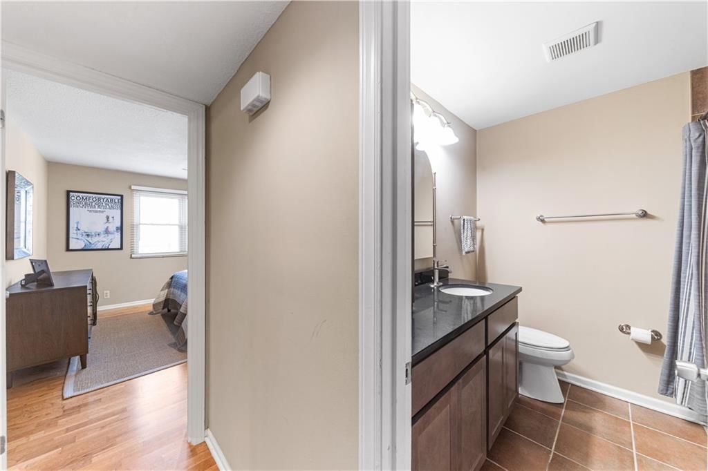 4616 HOLLY Street — photo 11