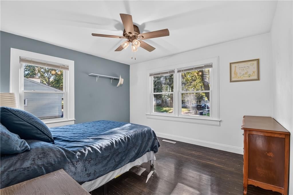 Main-floor primary bedroom at 4515 Crisp Avenue, Kansas City, MO 64133