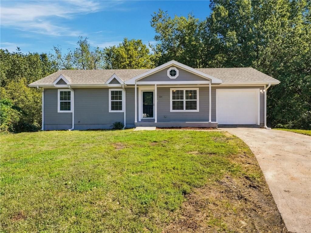 314 E 17th Street, Kearney, MO