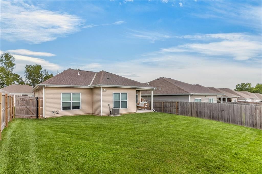 7731 NW 124th Street — photo 31
