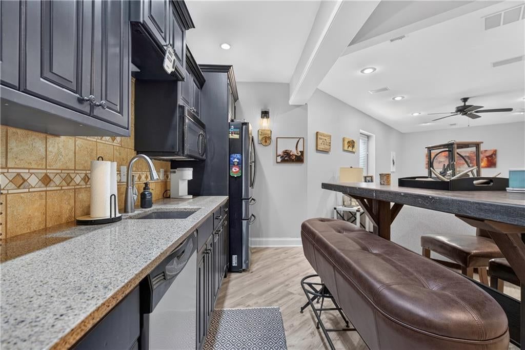 17872 CODY Street — photo 44