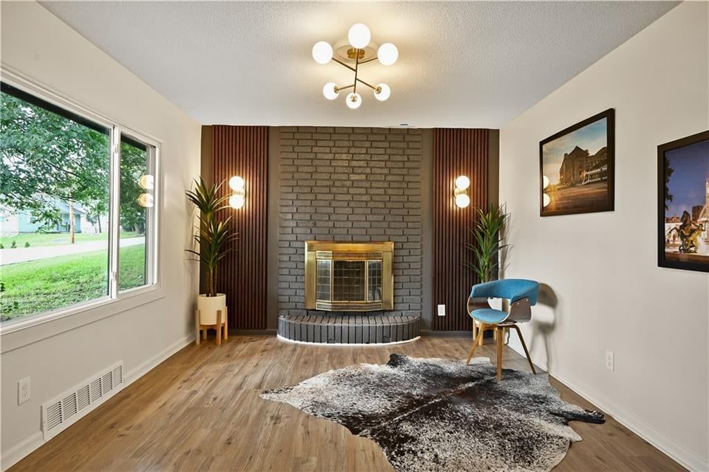 Photo 7 of 21 - 4320 MAGGIE Lane, Kansas City, KS 66102