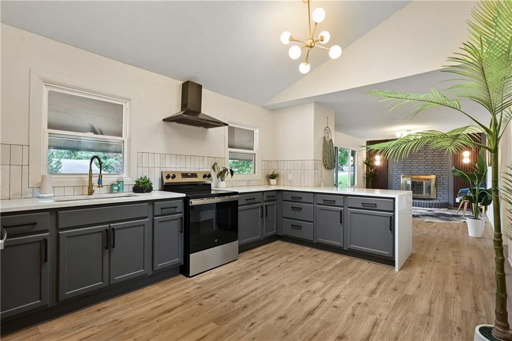 Photo 12 of 21, 4320 MAGGIE Lane, Kansas City, KS 66102