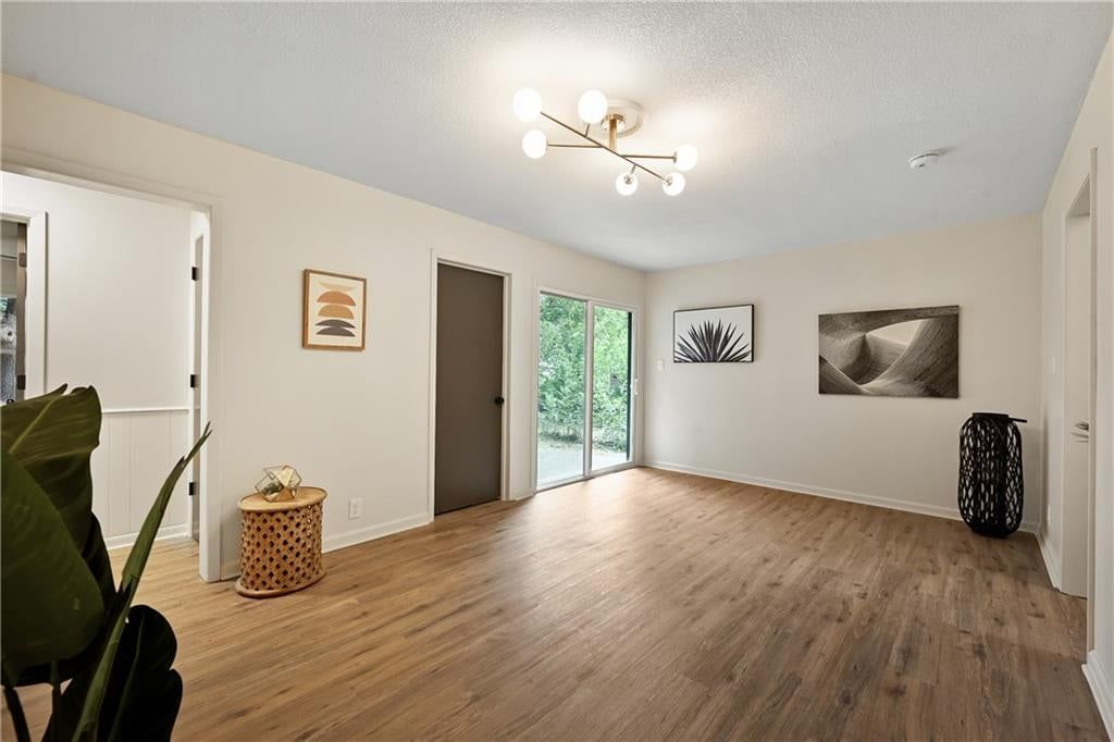 Photo 15 of 21 - 4320 MAGGIE Lane, Kansas City, KS 66102