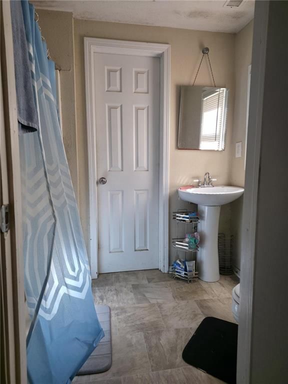 6731 NW Vista Avenue, Kansas City, MO: listing photo 3