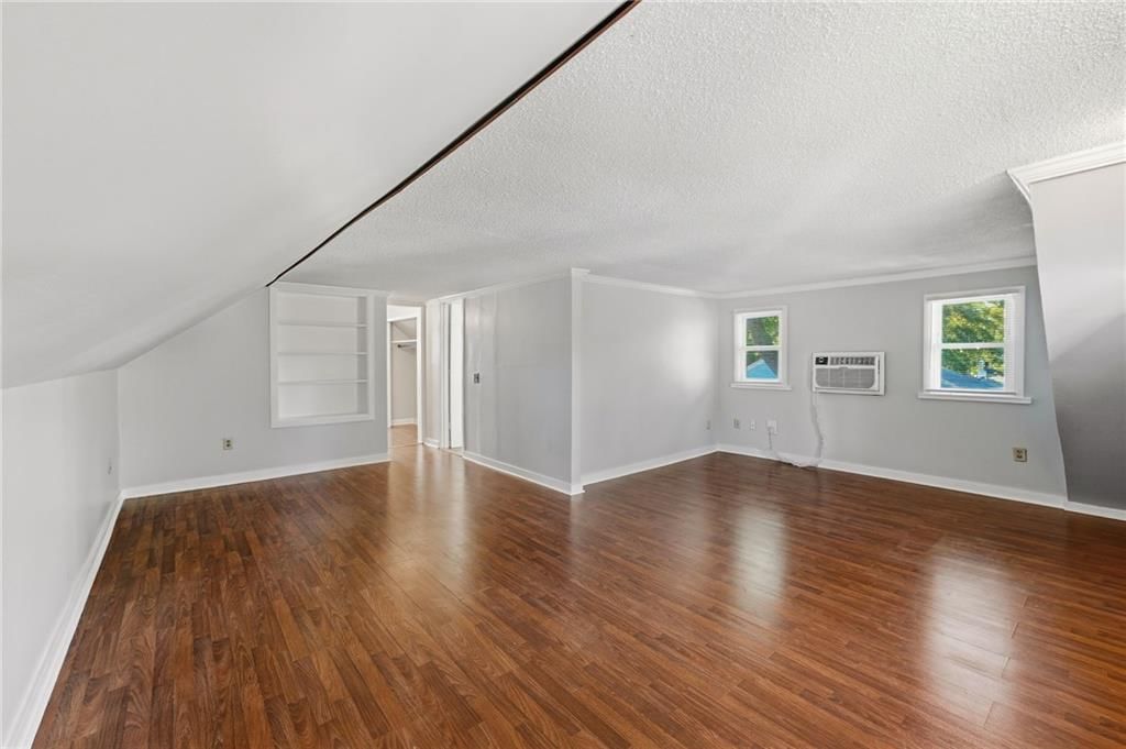 Photo 26 of 40 - 9009 E 68th Street, Raytown, MO 64133