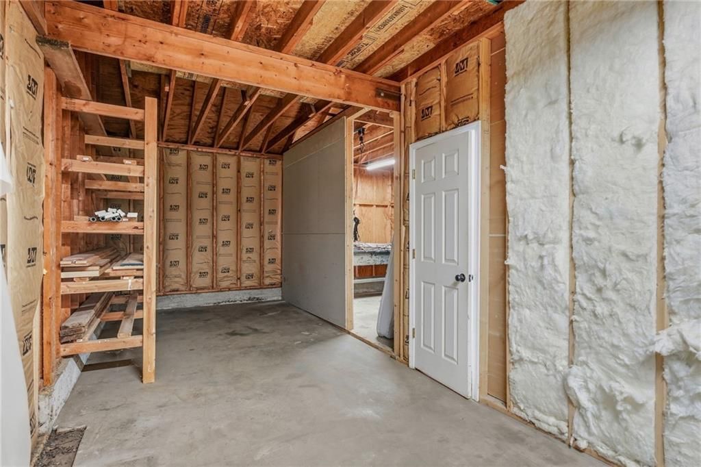Photo 37 of 40 - 9009 E 68th Street, Raytown, MO 64133
