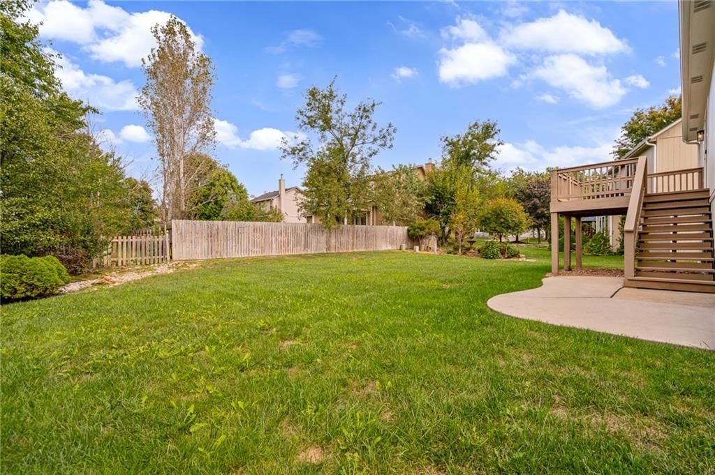 16664 W 155TH Terrace — photo 32