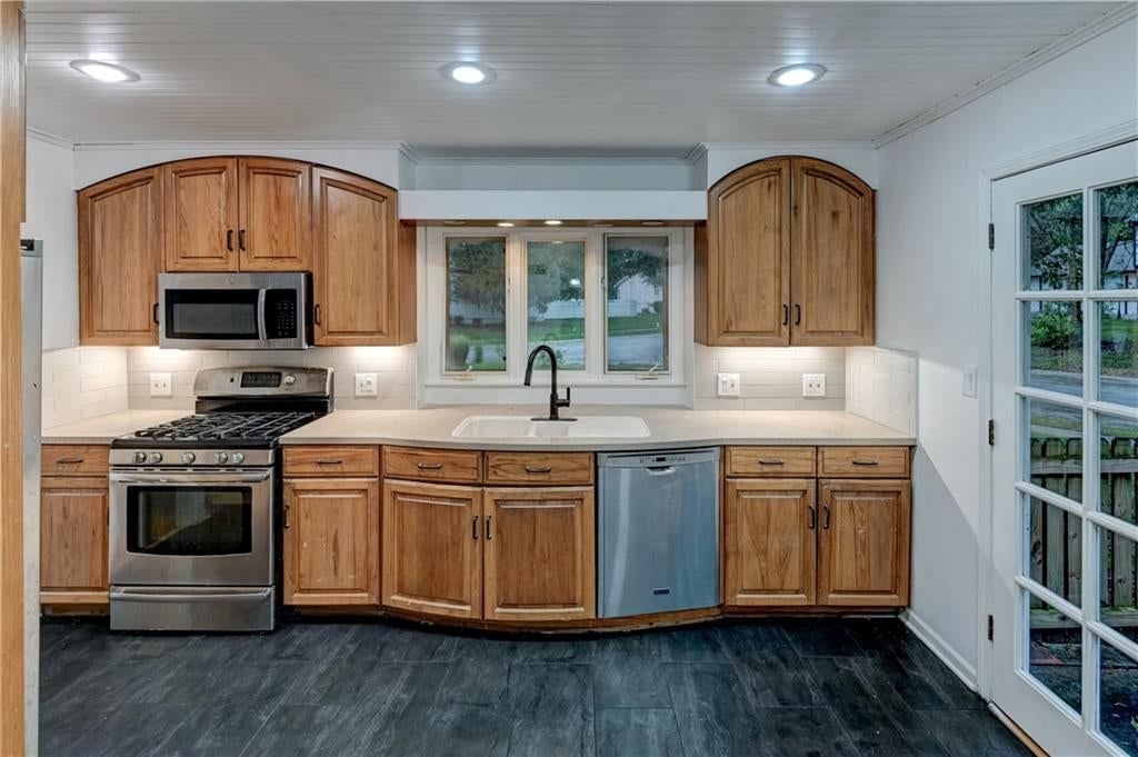 520 S Meadowbrook Lane, Olathe, KS: listing photo 3