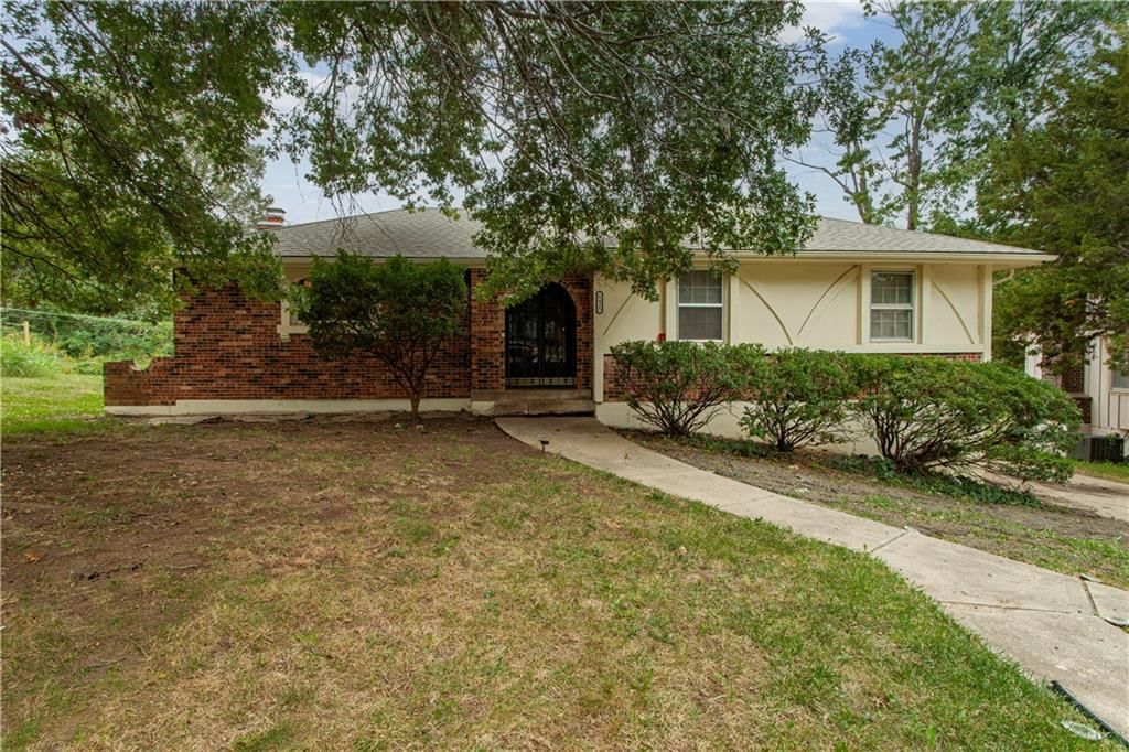 8435 E 56th Terrace, Kansas City, MO