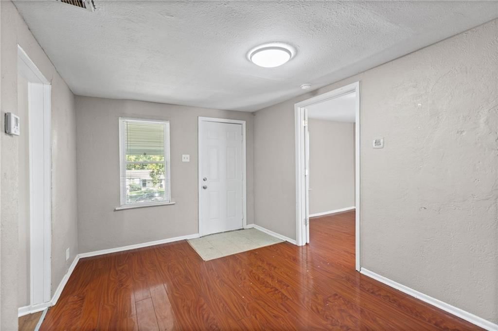 9513 E 14th Street — photo 5