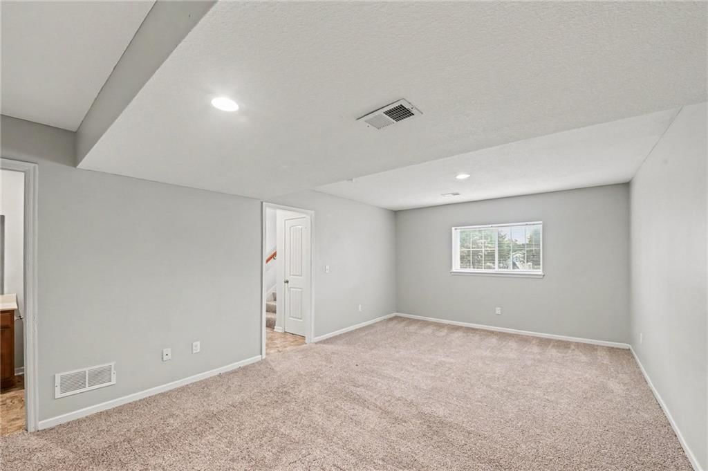 200 ELISSA Drive — photo 13