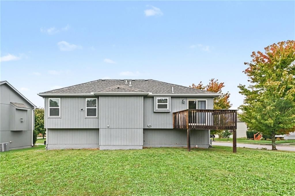 200 ELISSA Drive — photo 16