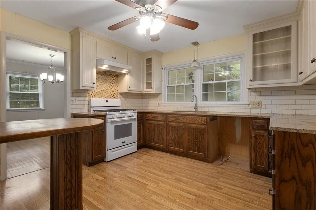 1701 Richmond Drive — photo 8