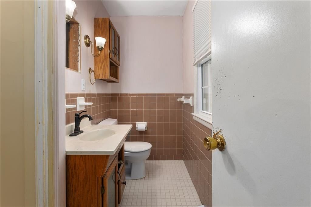 1701 Richmond Drive — photo 15