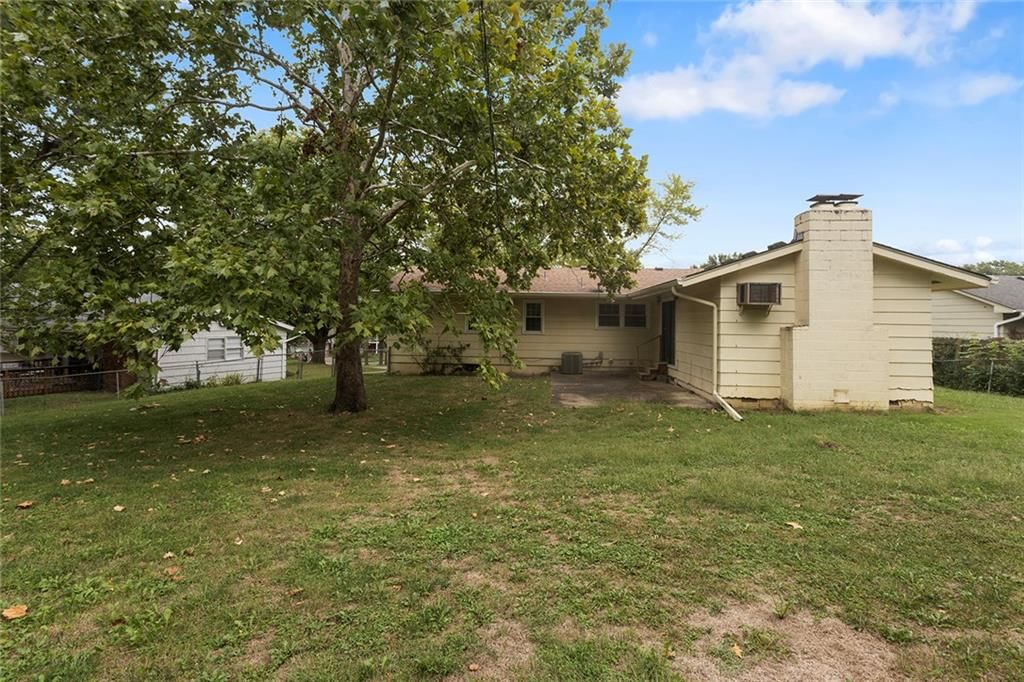 1701 Richmond Drive — photo 25