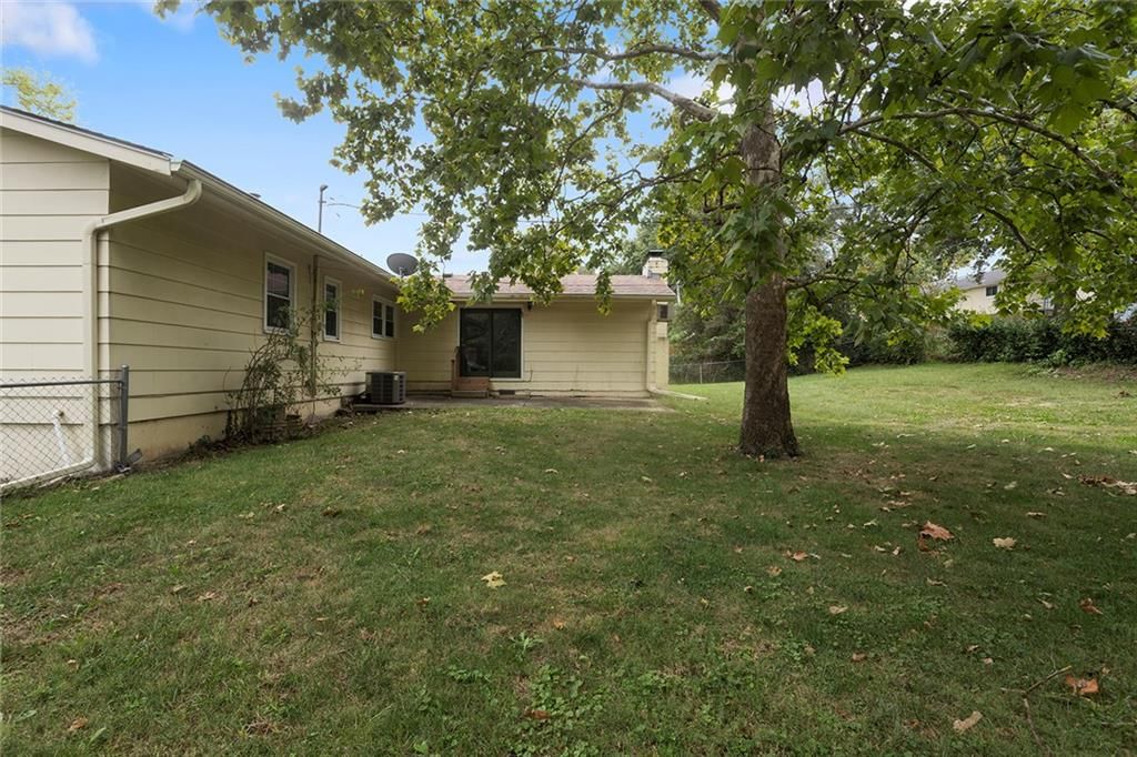 1701 Richmond Drive — photo 26