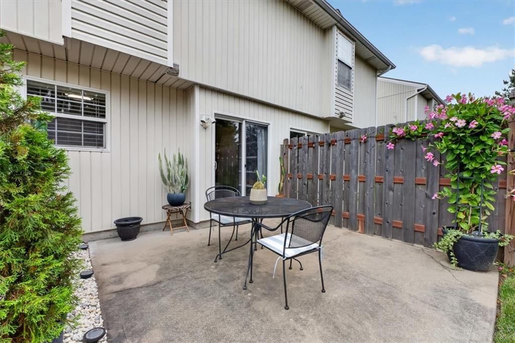 1323 SE Broadway Circle — photo 20