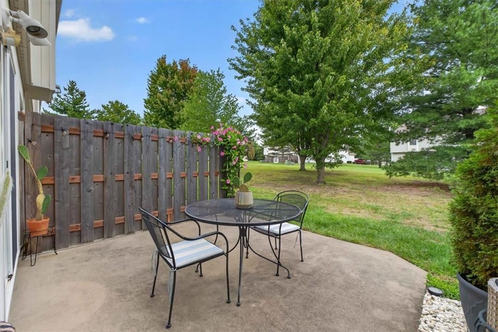 1323 SE Broadway Circle — photo 21