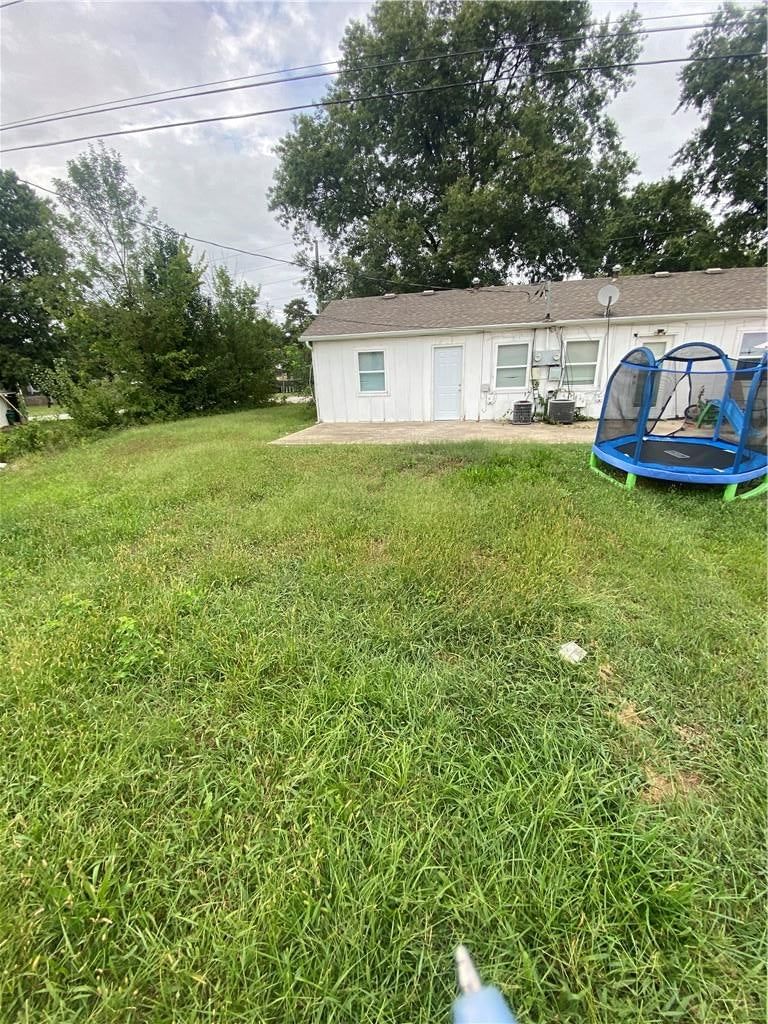 Photo 25 of 52 - 2603 NW Chipman Road, Lee's Summit, MO 64081